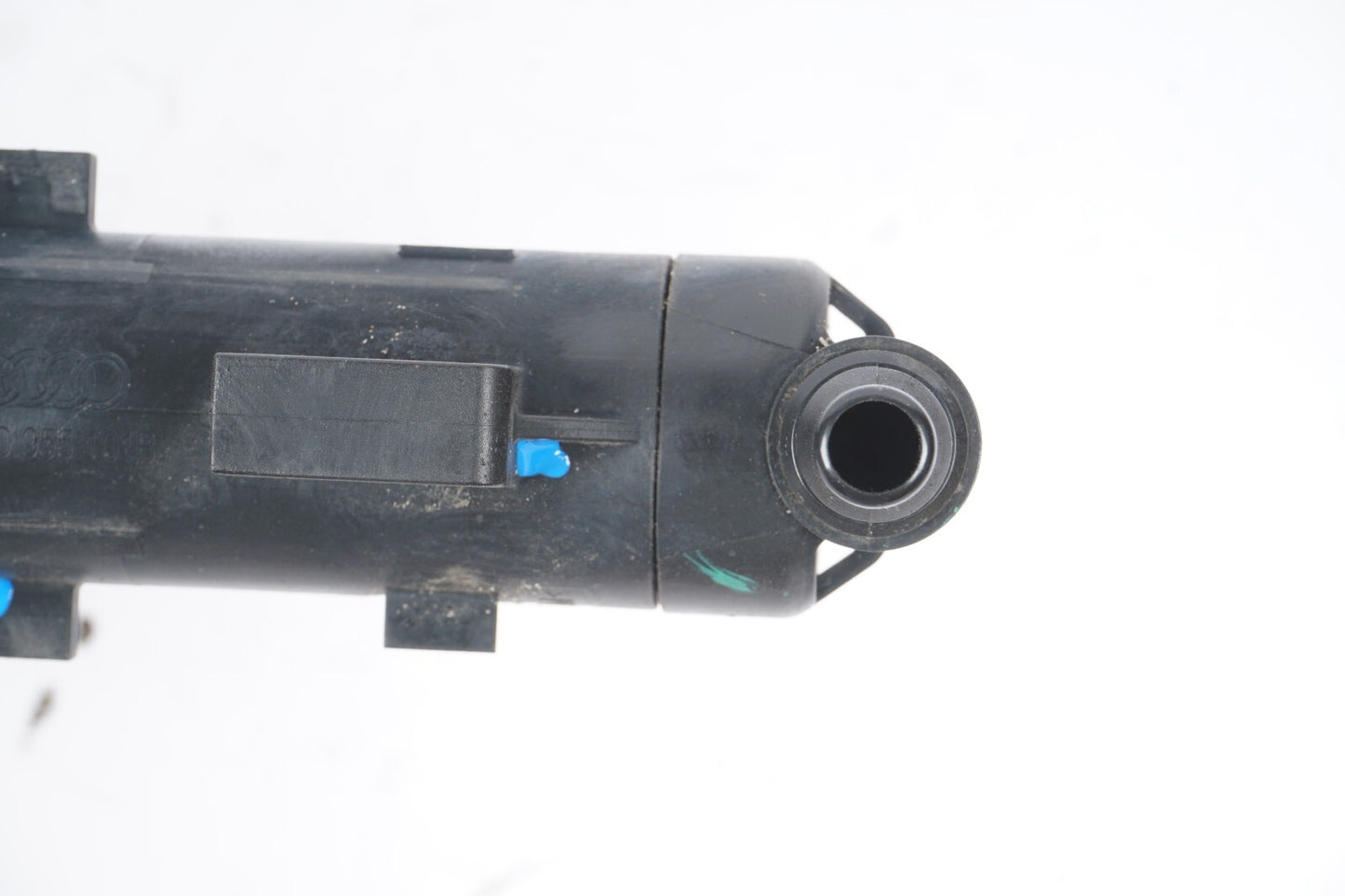 2012-2018 Audi A8L A8 Left Headlight Lamp Washer Cylinder 4H0955101B OEM