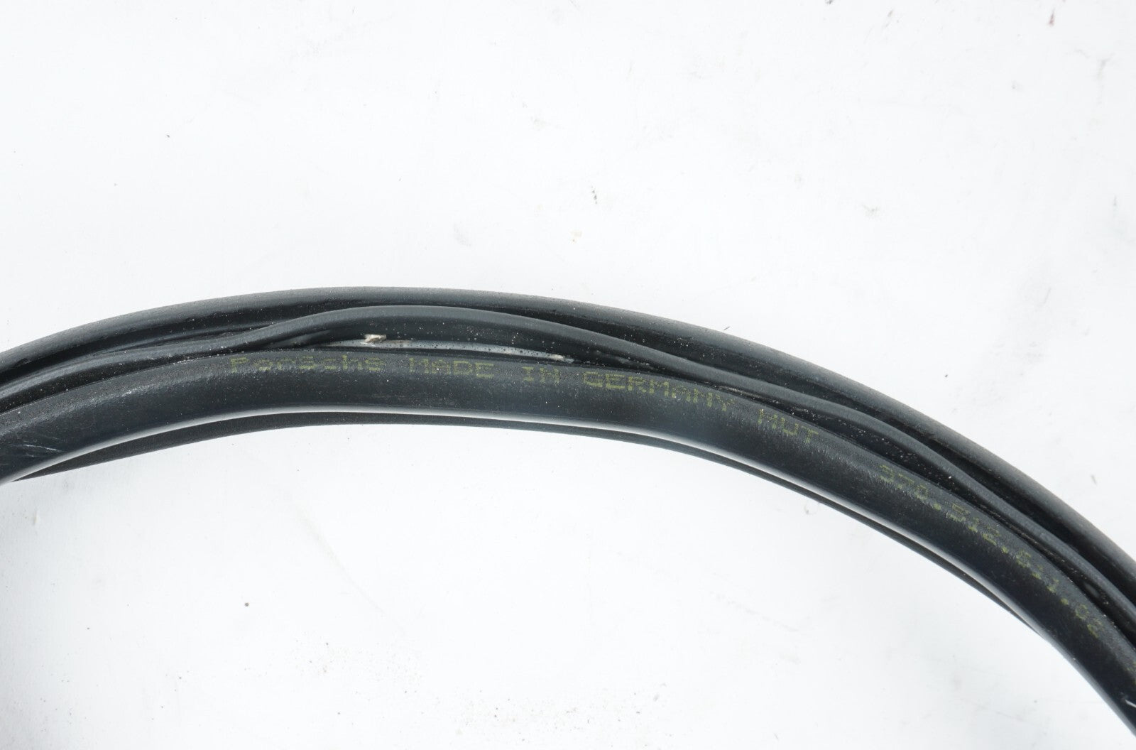10 - 16 PORSCHE PANAMERA REAR TRUNK HATCH TAILGATE WEATHERSTRIP SEAL OEM