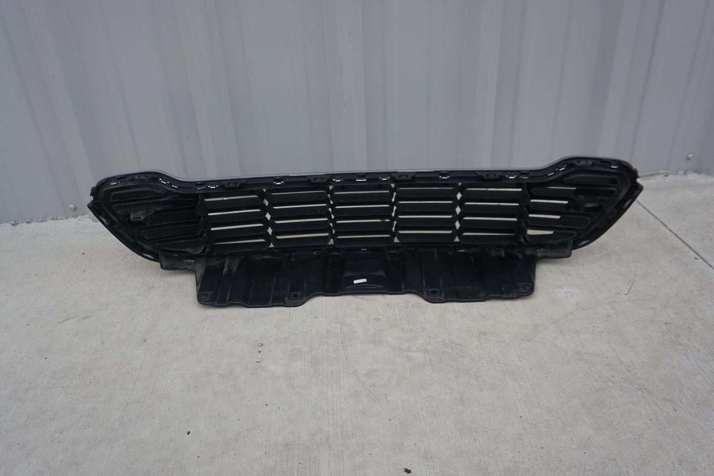 2011 - 2016 Mini Cooper Countryman S Front Radiator Upper Grille 9807476 OEM