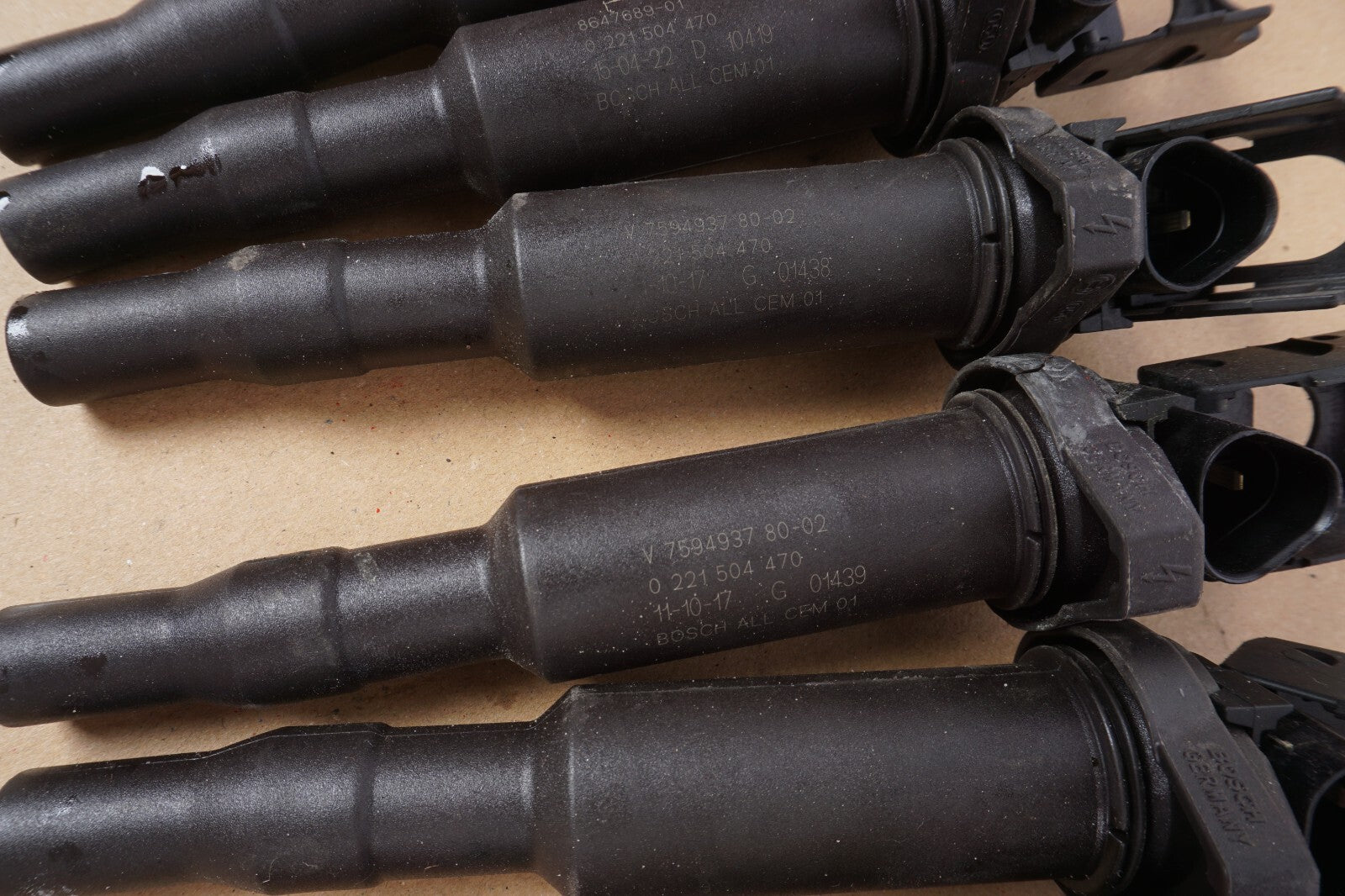 2012-2018 BMW 550i 650i 750i Ignition Coil 7594937 Set Of 8  OEM