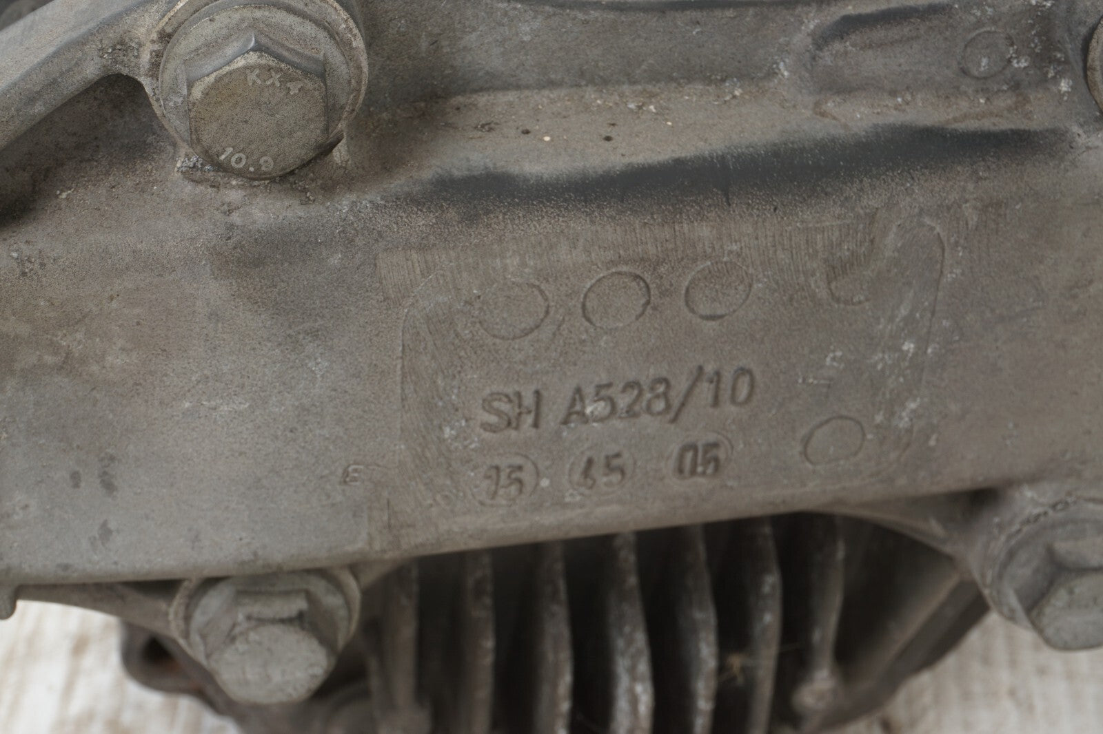 14-17 Mercedes S550e W222 3.0L Rear Differential Carrier OEM