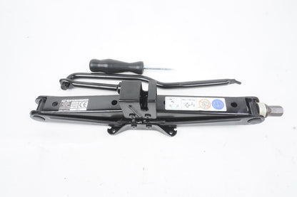 FIAT 500L 2013-17 JACK KIT 51952940 no jack bar or wrench 