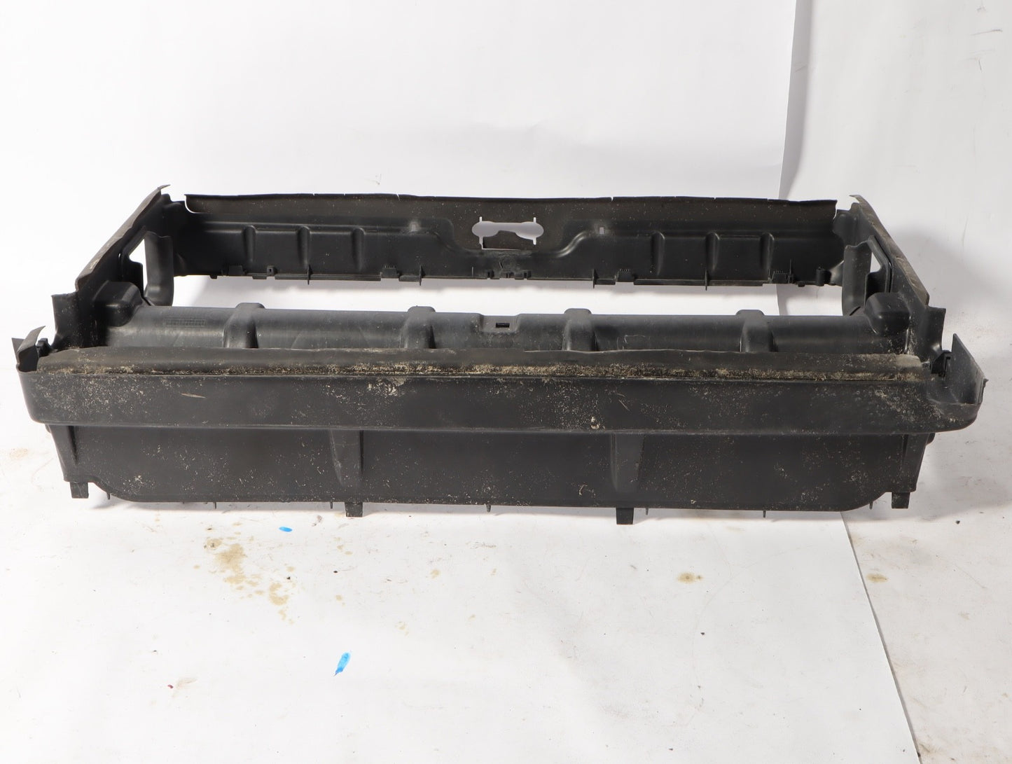 10-15 BMW F01 F02 740i 750i Radiator Core Support Plate & Air Duct 187798 OEM