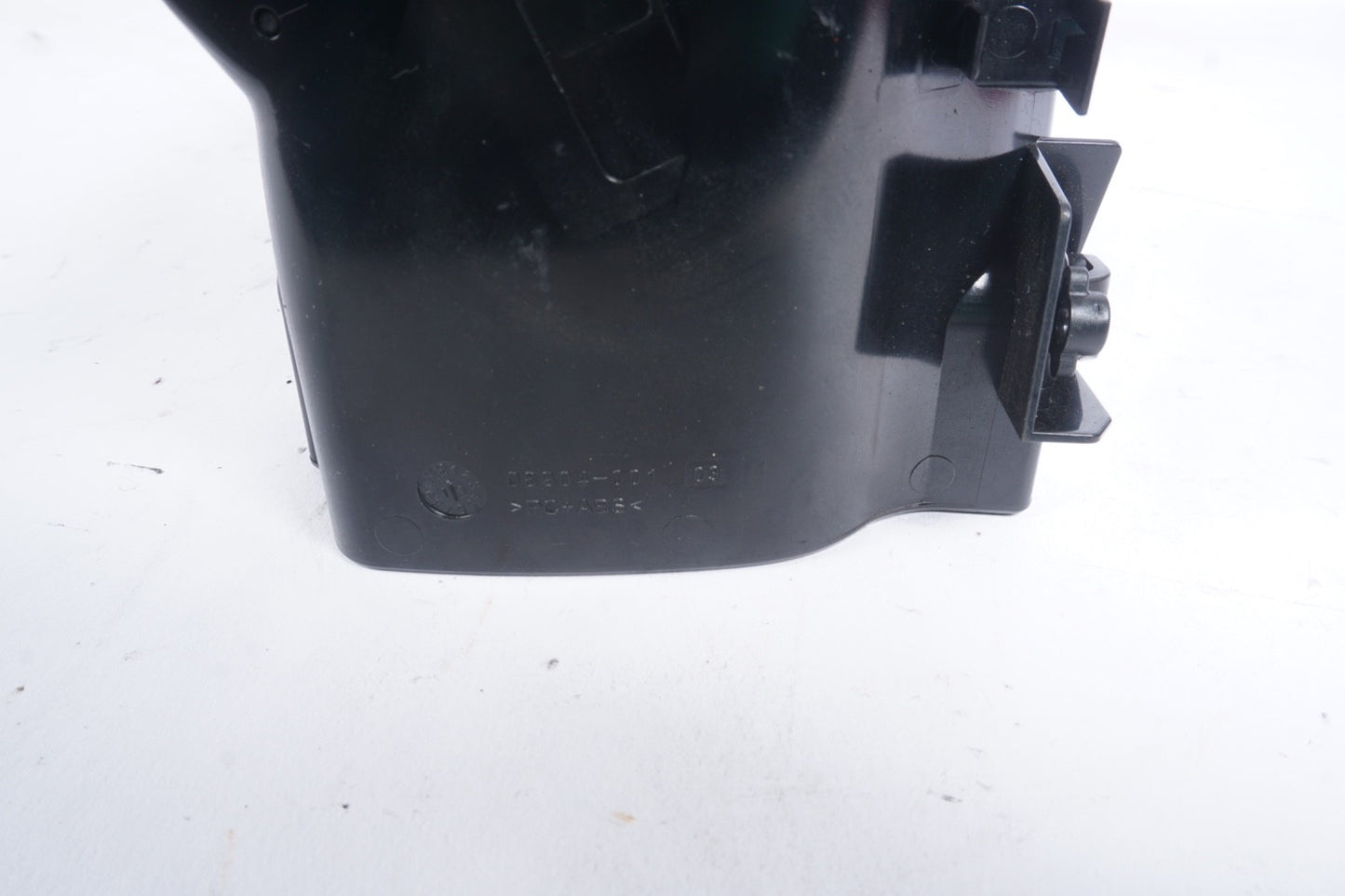 2014 - 2017 MASERATI GHIBLI RADIO SCREEN BEZEL AIR VENT