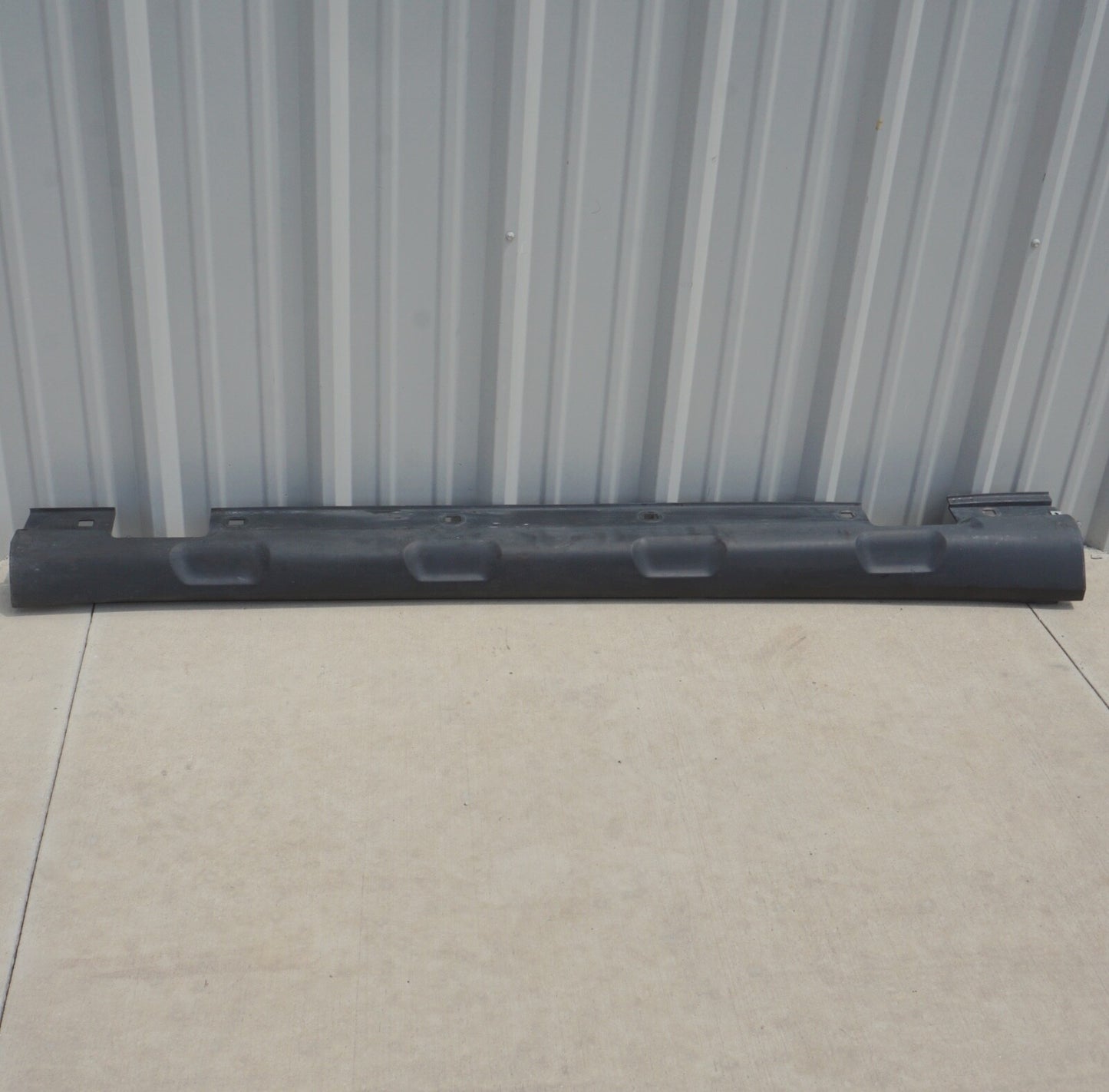 2015-2020 MERCEDES GLA250 X156 RIGHT PASSENGER SKIRT ROCKER PANEL MOLDING OEM