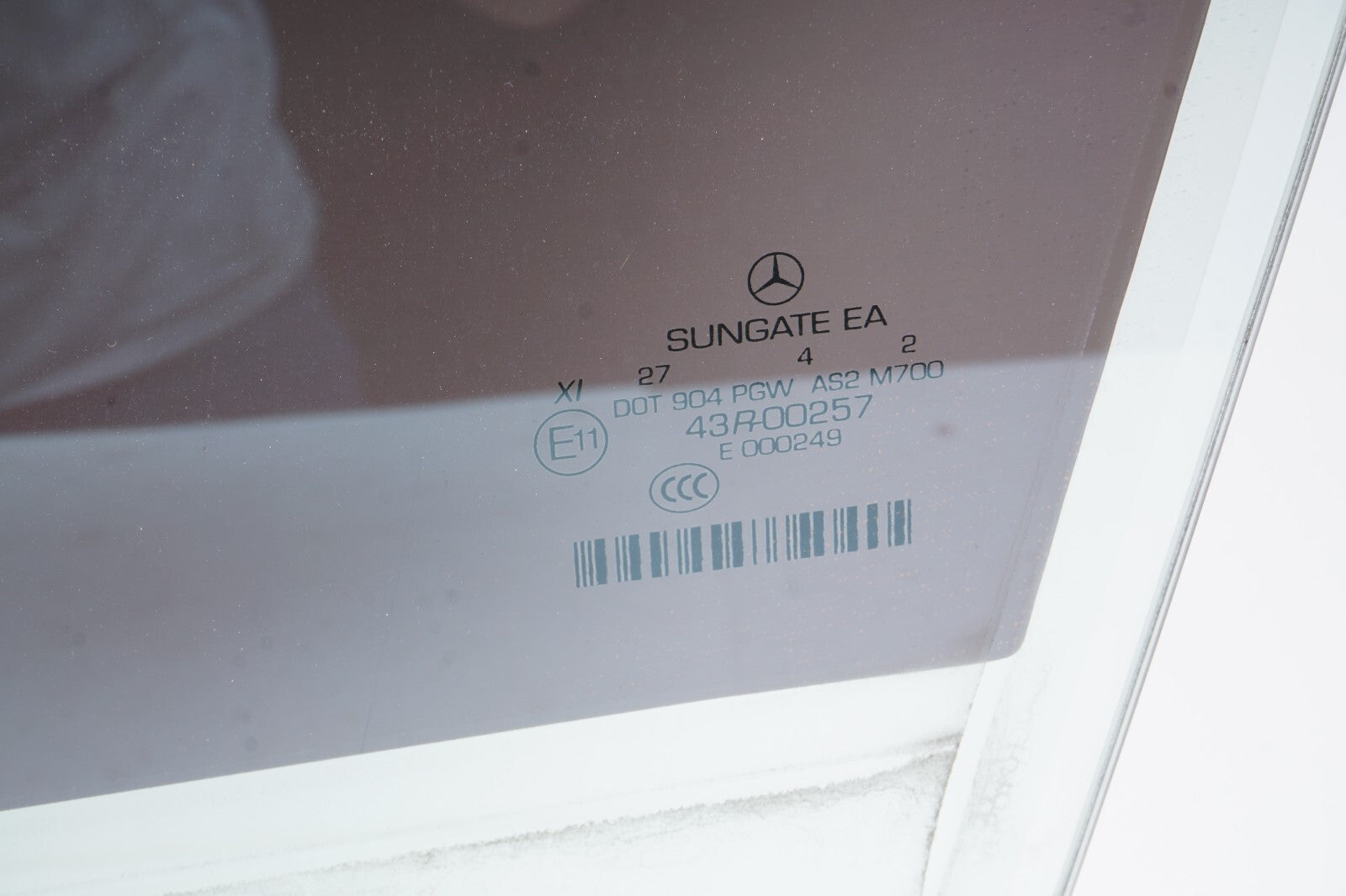 07-13 Mercedes W221 S400 S550 S63 Front Left Driver Side Door Window Glass OEM