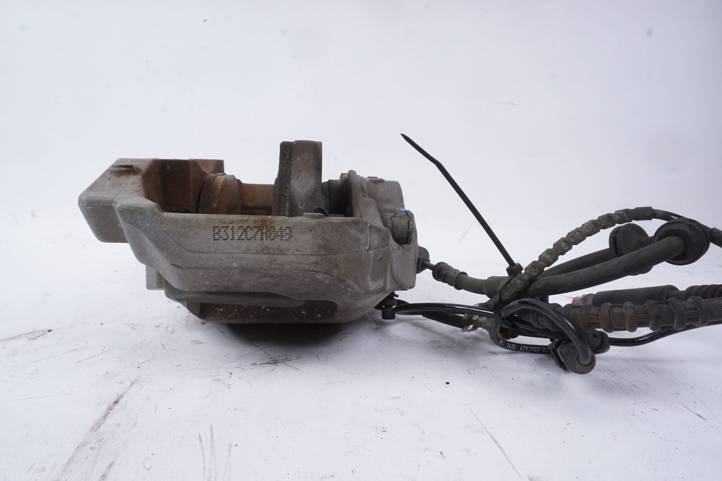 2012 - 2018 BMW 650i Front Brake Caliper Left Driver Side OEM