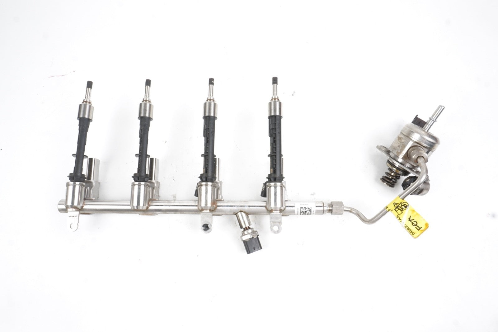 2017-2019 ALFA ROMEO GIULIA 2.0L ENGINE FUEL DISTRIBUTION INJECTOR RAIL PUMP