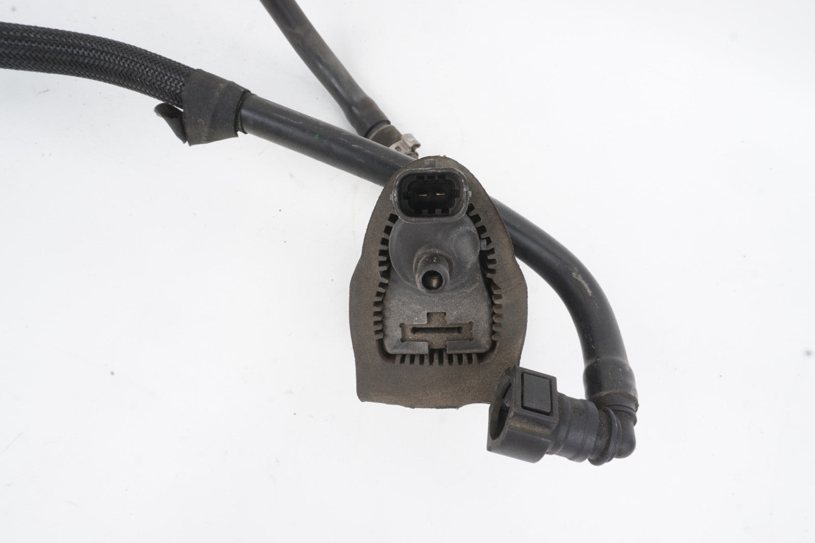 2014-2021 MASERATI GHIBLI 3.0L WASHER SOLENOID VALVE ACTUATOR W/ HOSE OEM