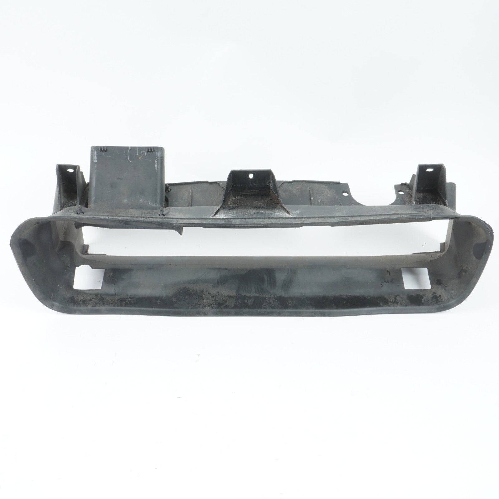 2006-2013 VOLVO C70 Radiator Air Duct Assy 30678470 OEM