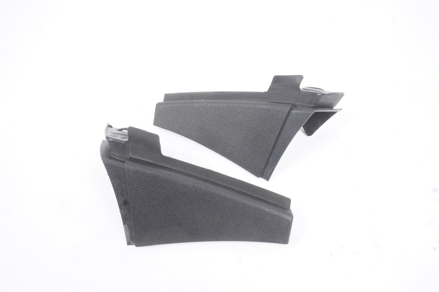 2011 - 2017 Mercedes E350 E550 Convertible Rear Left Right Seat Belt Guide Cover