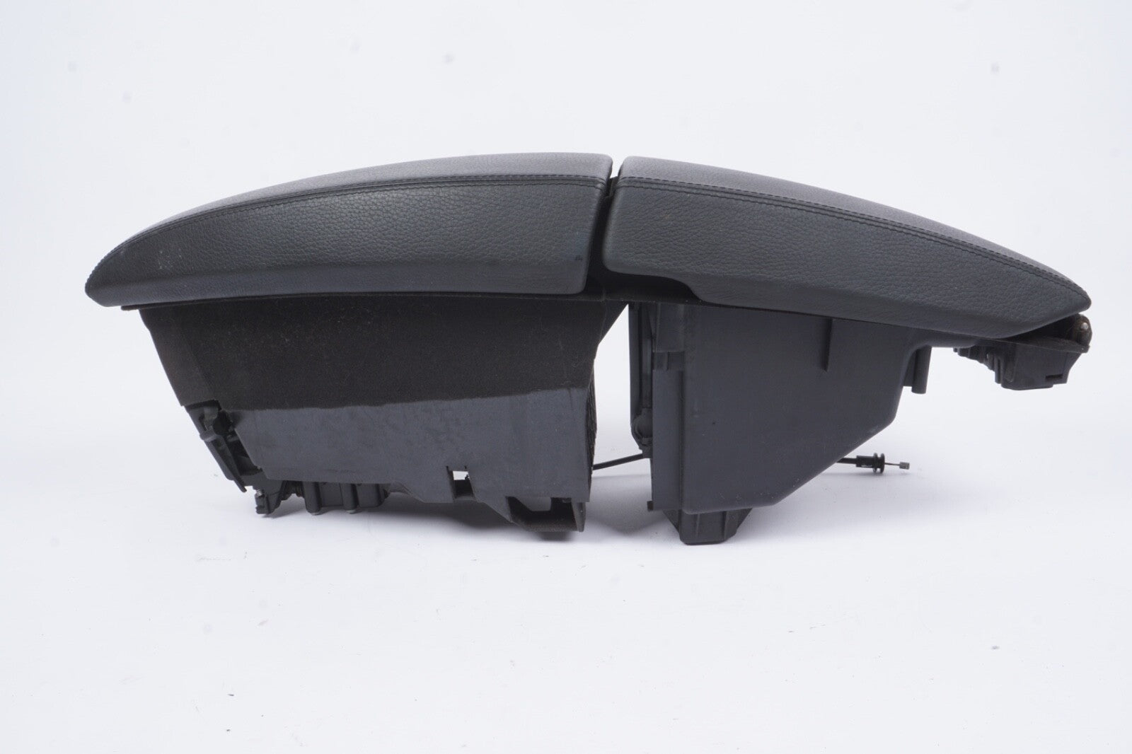 04-10 BMW E64 650i 645Ci Center Console Armrest Cover Lid Nappa Black OEM