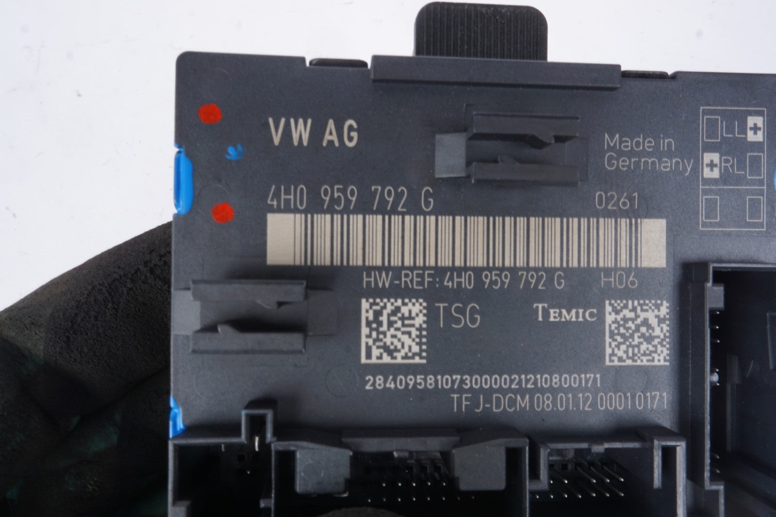 11-17 AUDI A8L FRONT RIGHT PASSENGER SIDE DOOR CONTROL MODULE OEM