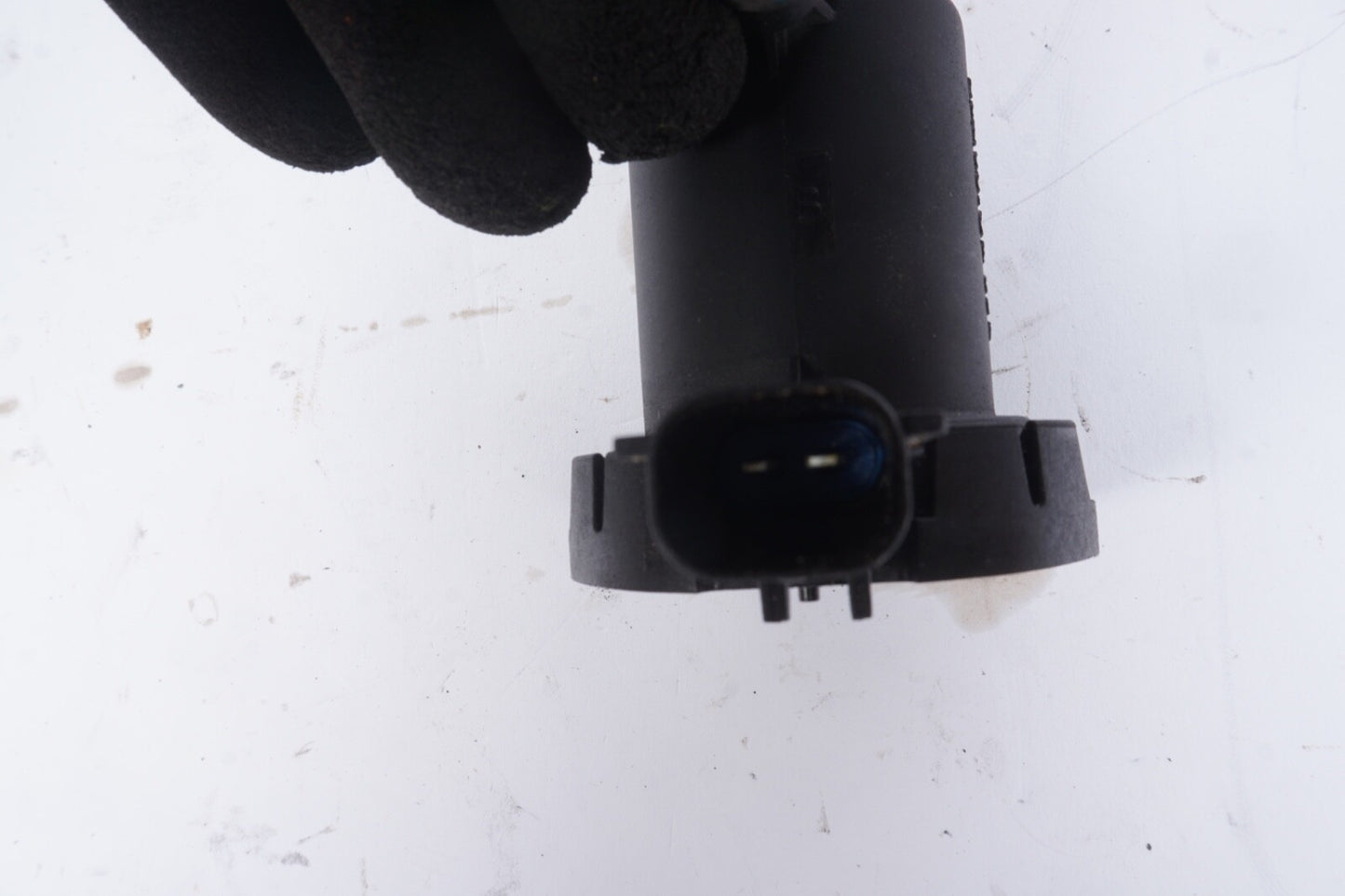 11-18 Mercede W221 S550 C300 CL550 Fuel System Purge Valve 0014760532 OEM