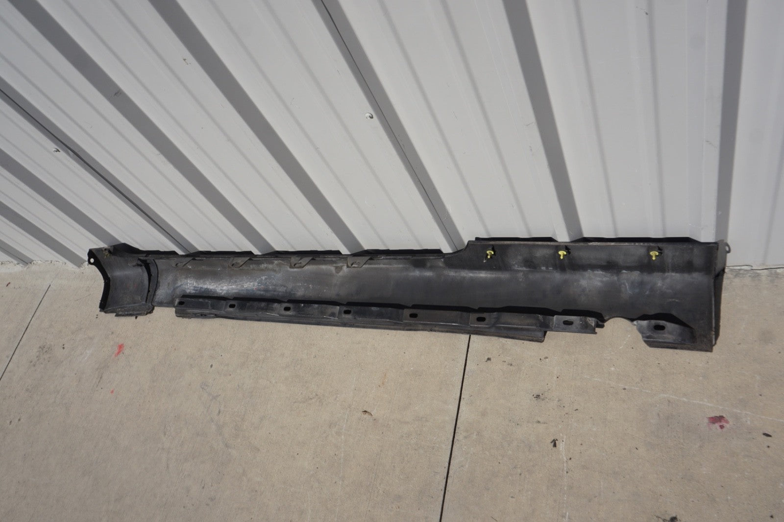 06-13 Volvo C70 2dr Conv Right Passenger Side Rocker Panel Skirt Molding