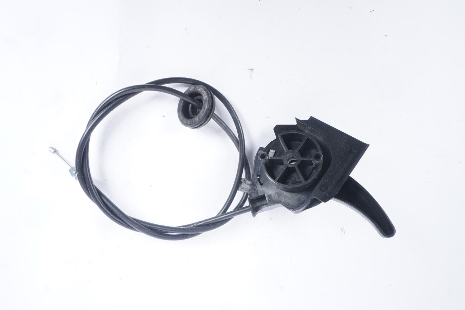 2007-2012 MERCEDES-BENZ SL550 R230 - REAR HOOD Latch Release Cable 2308800159
