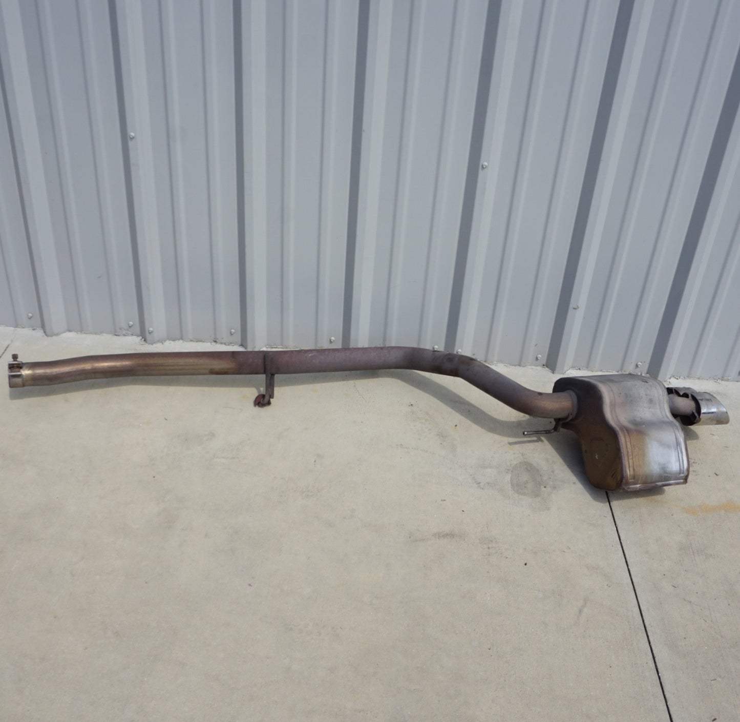 2014 - 2024 MASERATI GHIBLI 3.0L REAR EXHAUST SYSTEM RIGHT SIDE MUFFLER OEM