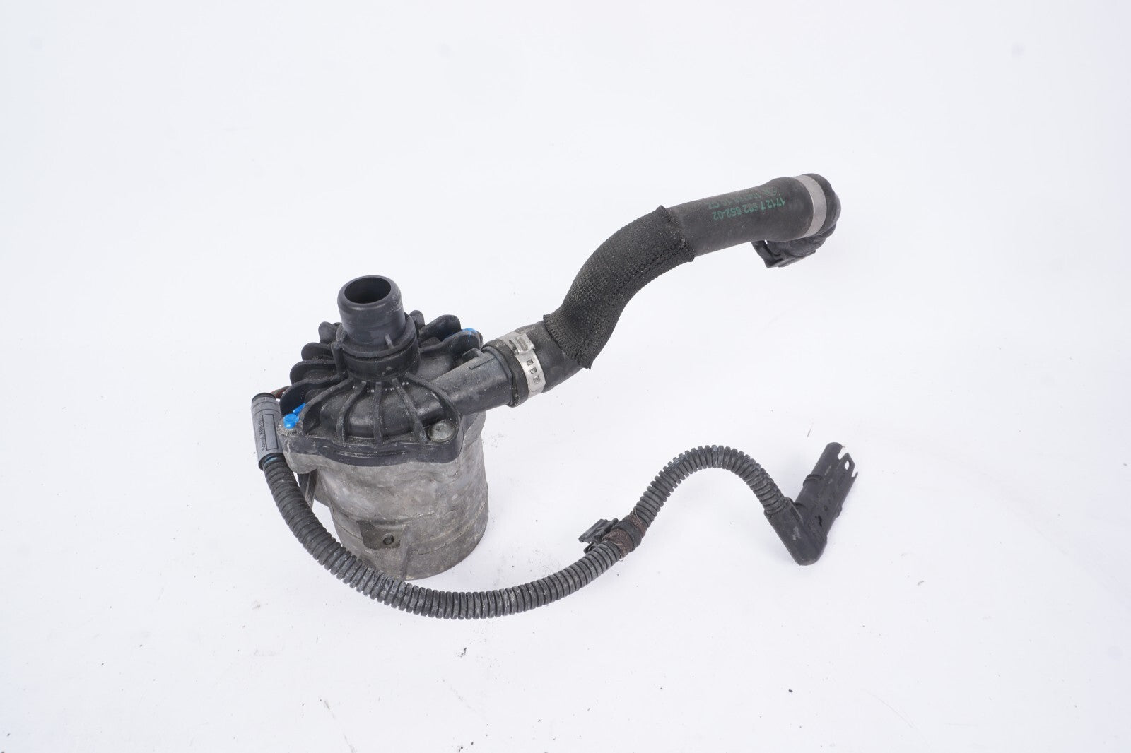 2012 - 2016 BMW 650i 550i 750i 4.4l Water Auxiliary Coolant Pump OEM