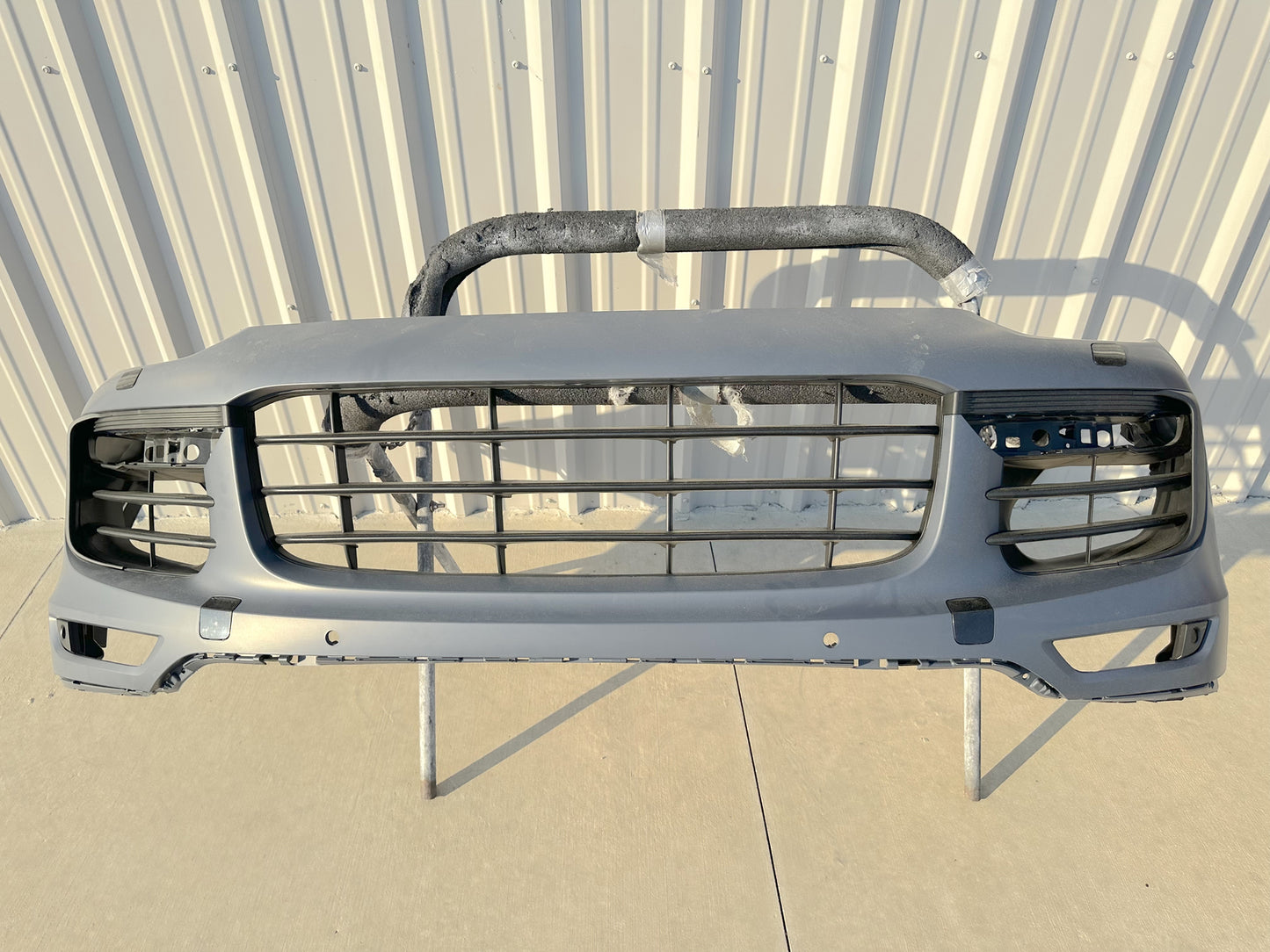 2015-2018 Porsche Cayenne GTS TURBO  Front Bumper Cover Grille