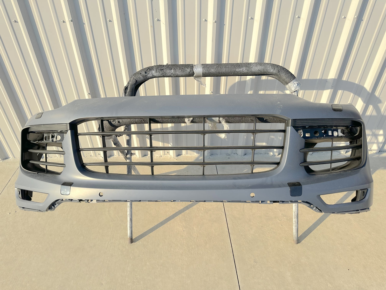 2015-2018 Porsche Cayenne GTS TURBO  Front Bumper Cover Grille
