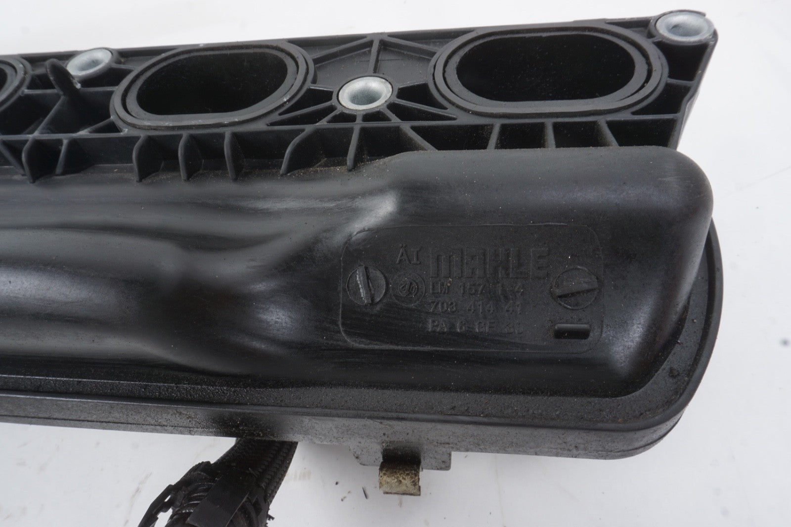 2012 BMW 750 I F01 F02 Right Air Intake Manifold 70341441 7555663 7585492