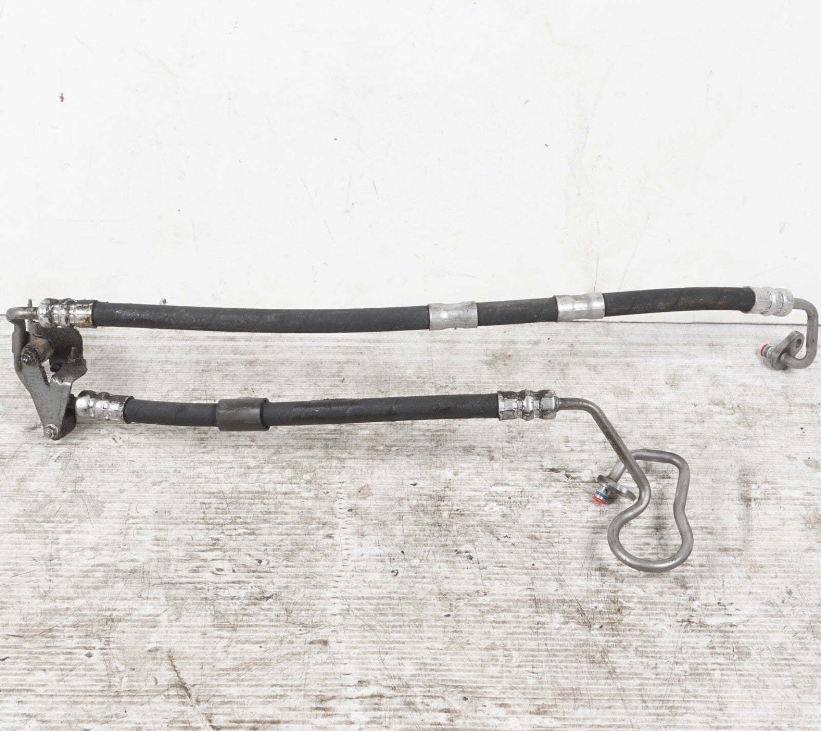 2010-2013 MERCEDES W207 E350 E400 POWER STEERING HOSE LINE OEM
