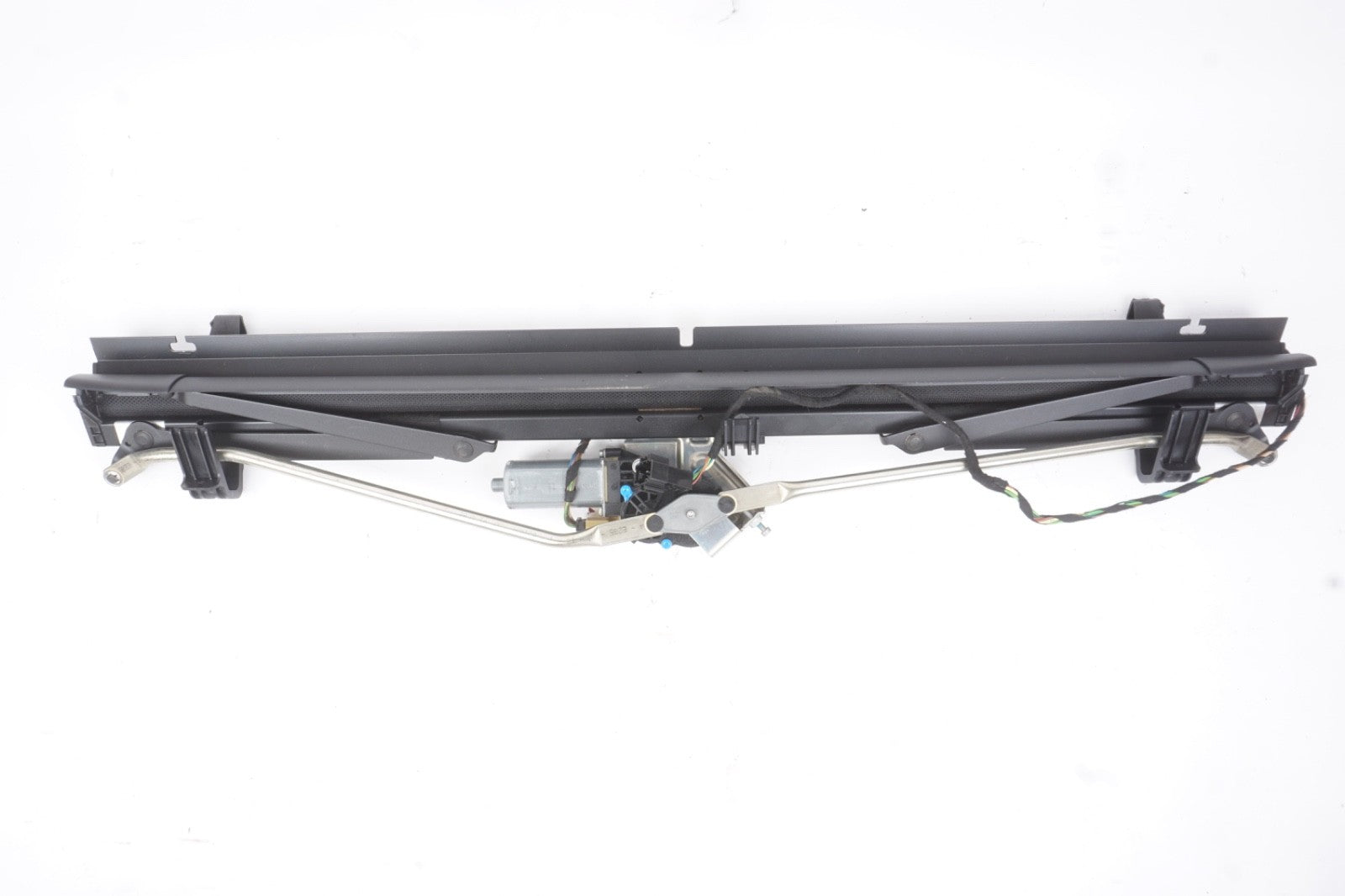 2010 - 2016 Mercedes E350 E550 W218 Rear Back Glass Window Sunshade W/ Motor