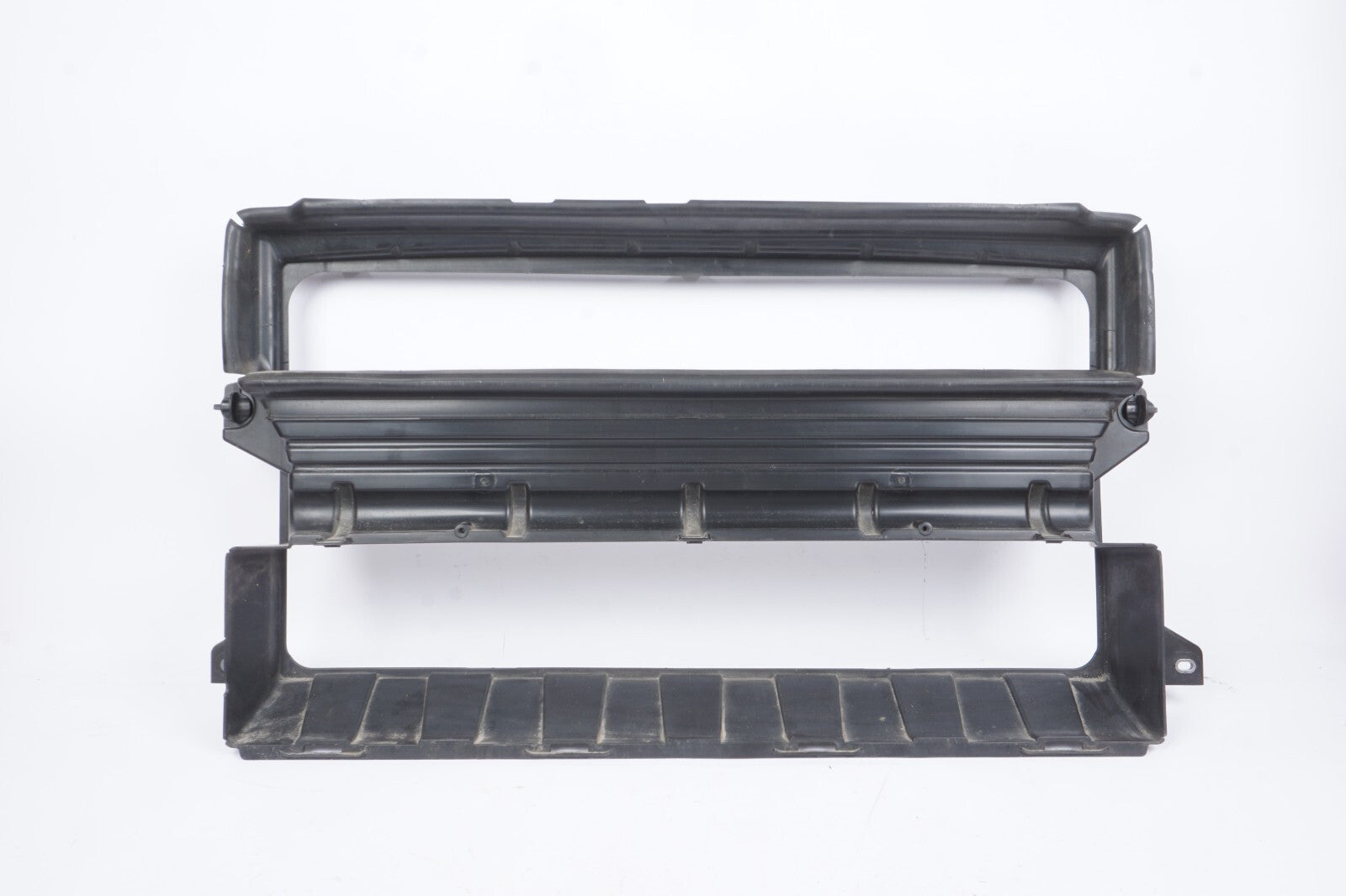 2021 - 2023 Polestar 2 Radiator Core Air Shutter Air Duct Shield Cover OEM