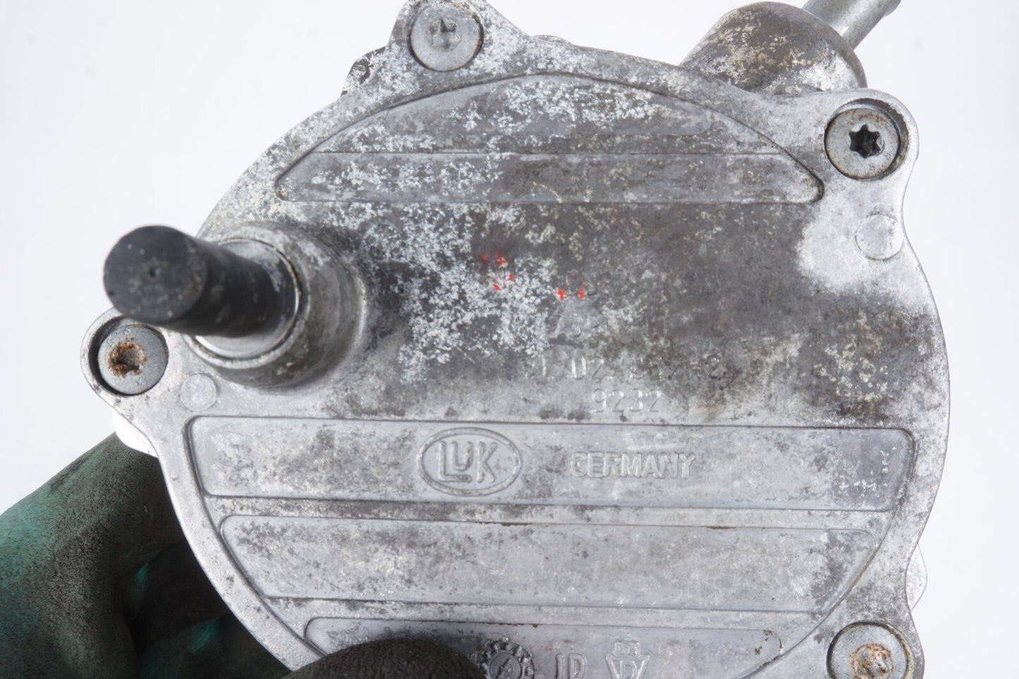 06-10 BMW E64 650i 550i 4.8l Vacuum Pump OEM