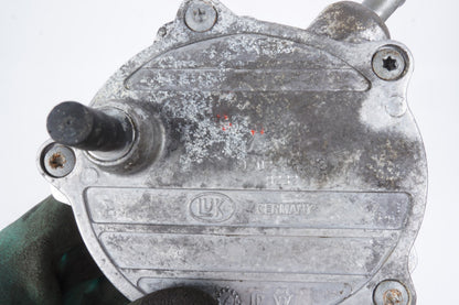 06-10 BMW E64 650i 550i 4.8l Vacuum Pump OEM