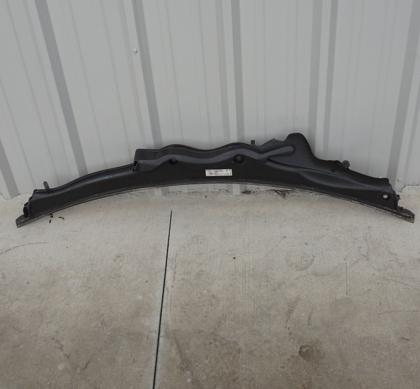 03-08 Mercedes R230 SL500 SL55 Front Cowl Vent Panel Windshield  OEM