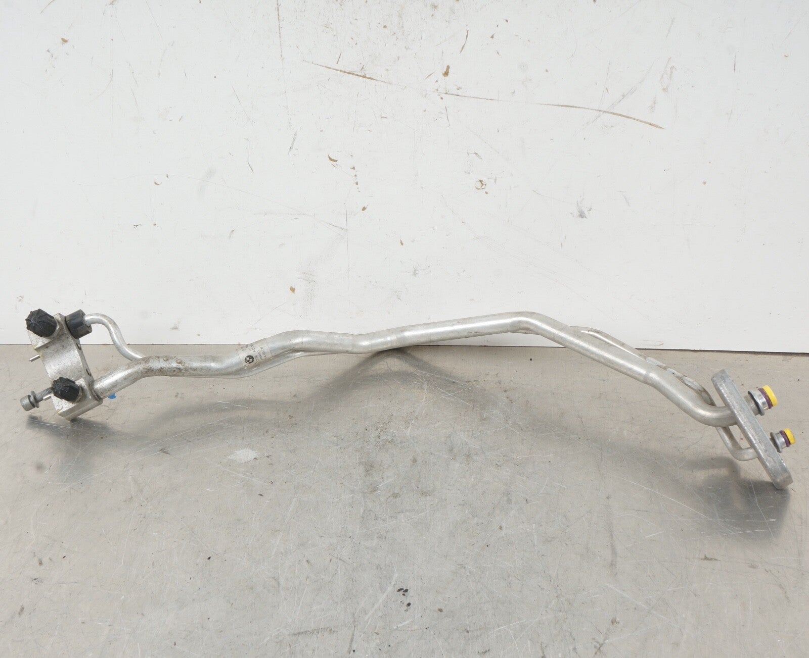 2007 - 2013 Bmw X5 E70 Line Pipe Hose Tube Refrigerant Ac Air Conditioning Oem