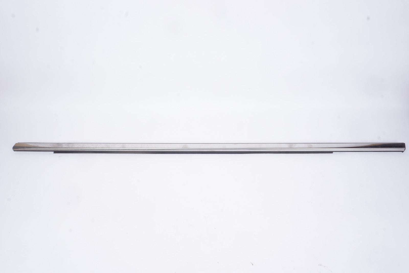 2018 - 2025 HONDA ODYSSEY FRONT LEFT DOOR WINDOW BELT WEATHERSTRIP MOLDING OEM