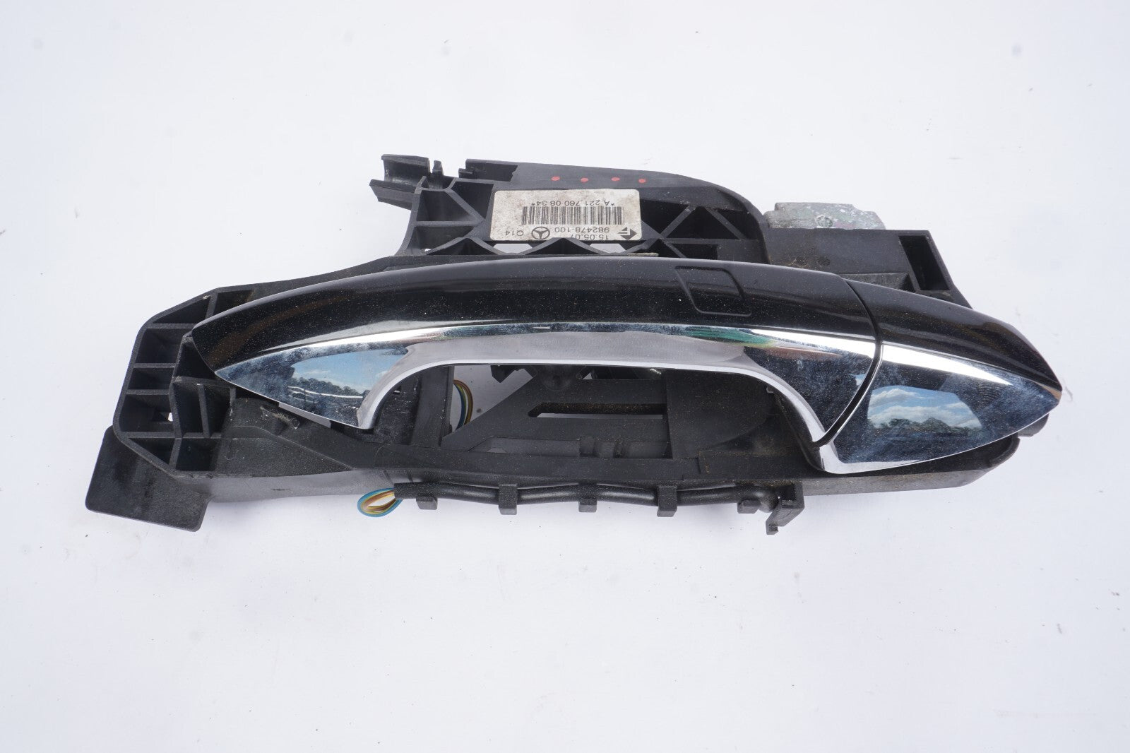 07-13 Mercedes W221 S550 S63 Rear Right Passenger Side Exterior Door Handle OEM