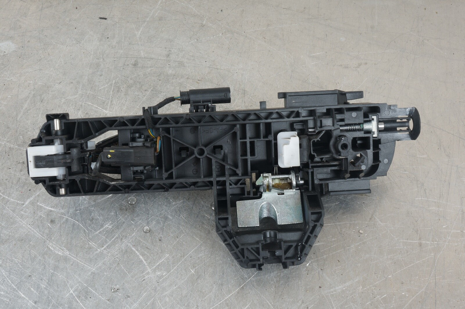 08-15 Mercedes GLK350 C250 С300 С350 Rear Right Side Exterior Door Handle OEM