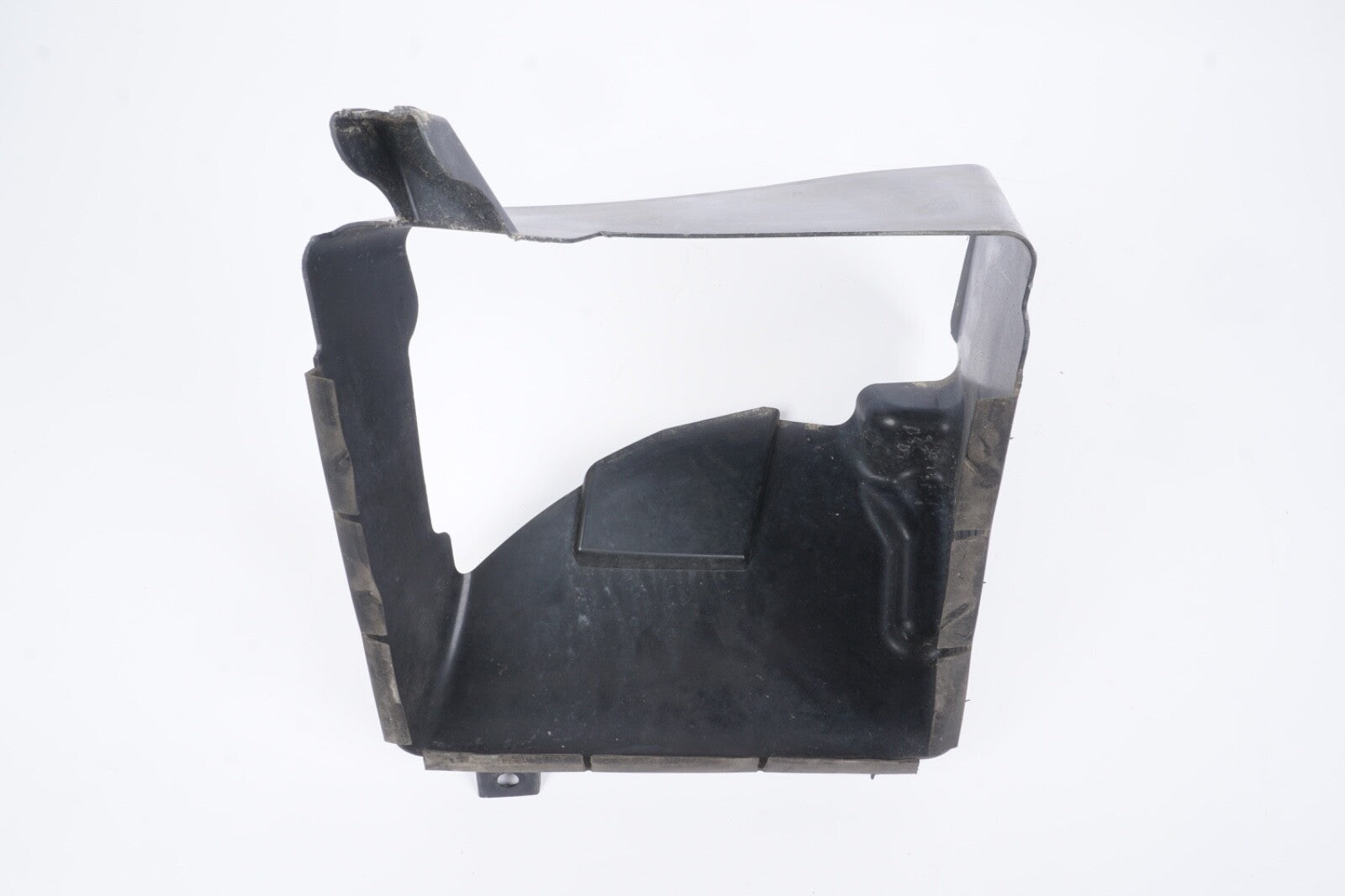 09-15 BMW 750i Right Side Radiator Support Air Duct Guide Oem
