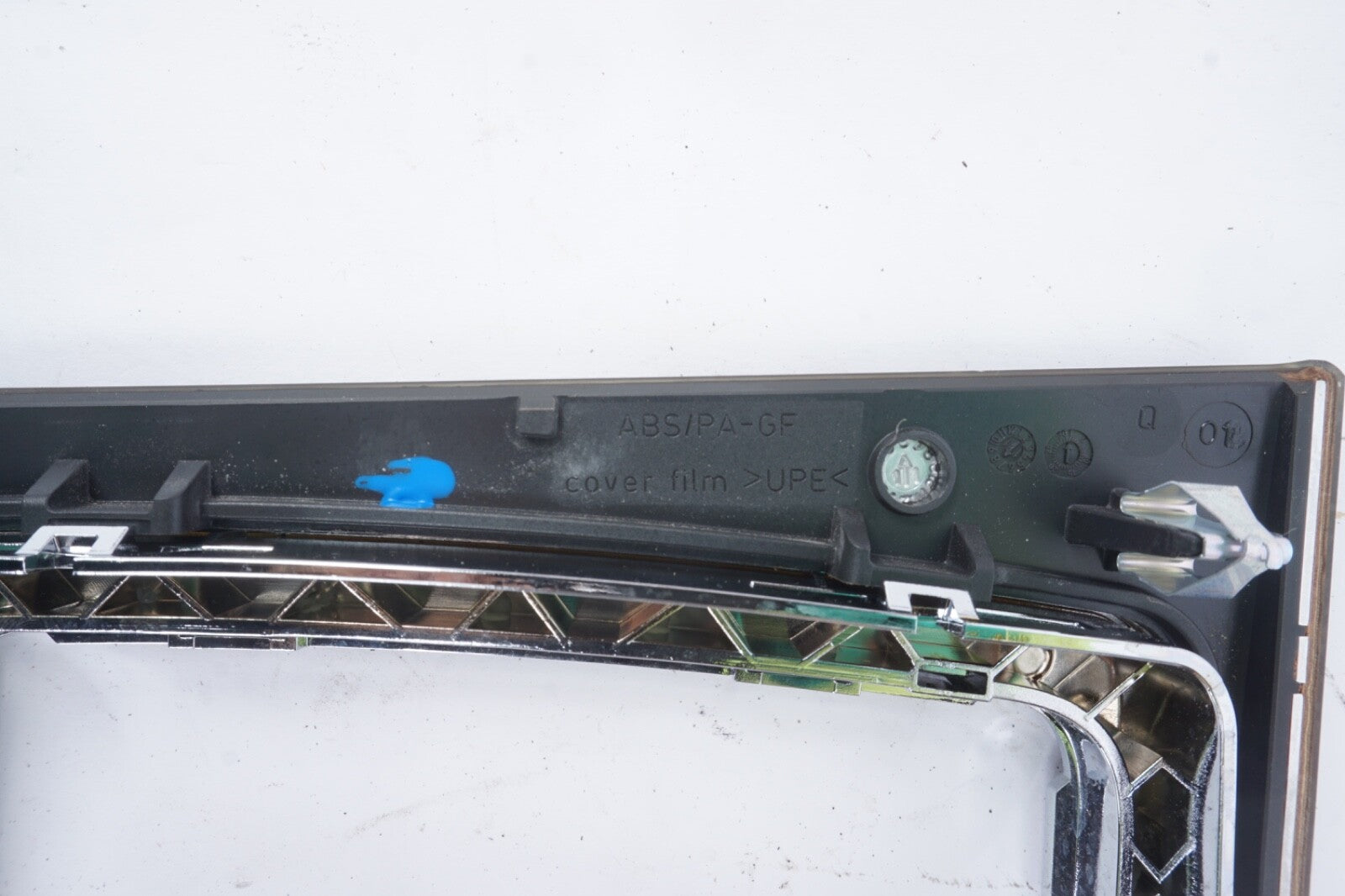 08-14 Mercedes W204 C250 E350 C350 Center Console Shift Shifter Bezel Trim OEM