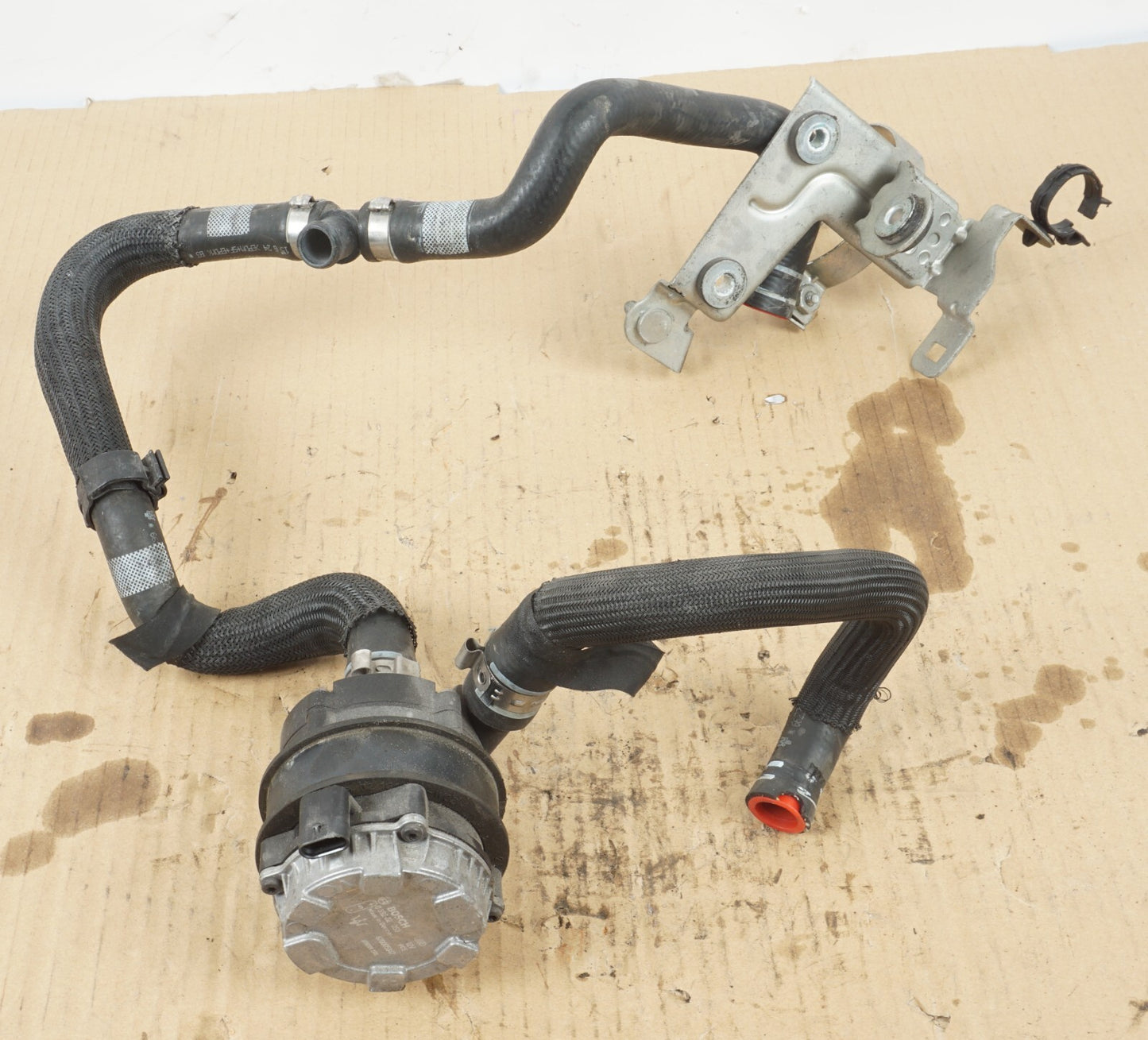 14-17 MASERATI QUATTROPORTE ENGINE WATER PUMP W/ HOSE OEM