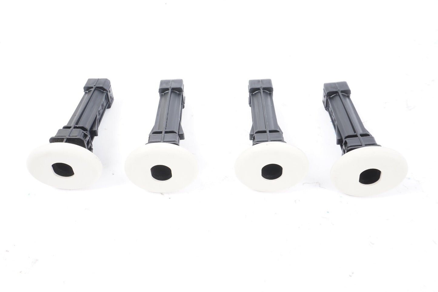 14 - 17 Mercedes S550 W222 FRONT SEAT HEADREST GUIDE SLEEVE TURE BRACKET SET OEM