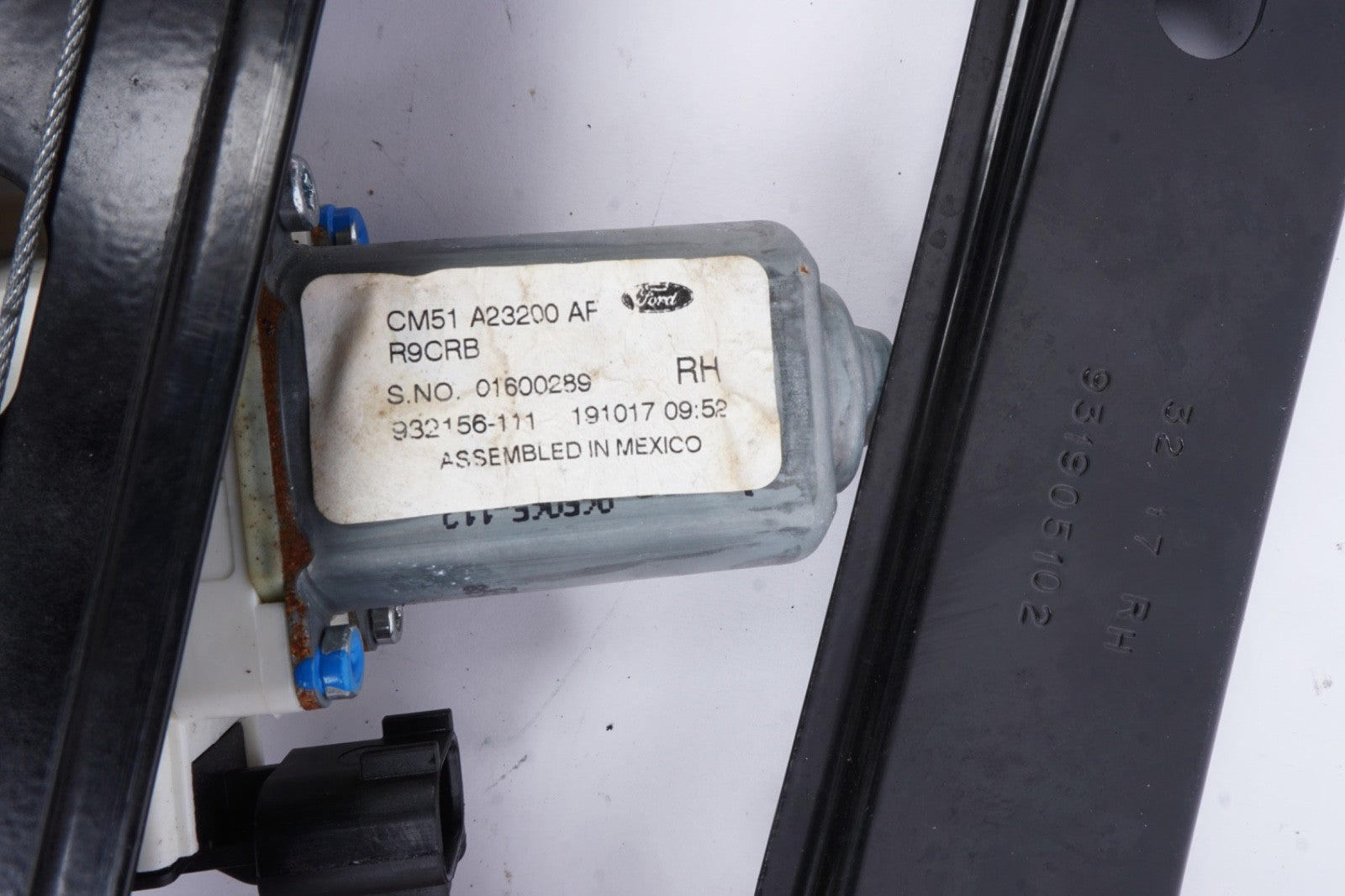 16 17 18 FORD FOCUS FRONT RIGHT PASSENGER SIDE WINDOW REGULATOR W/ MOTOR OEM