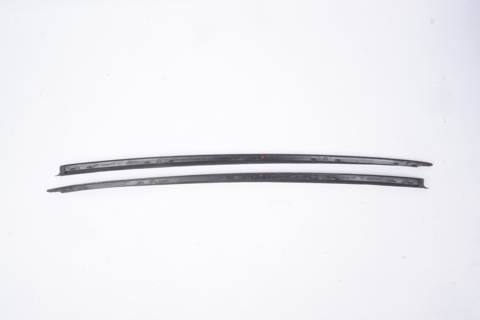 2011-2018 AUDI A8 QUATTRO - Left and Right Windshield SIDE TRIM / SEAL 4H0854328