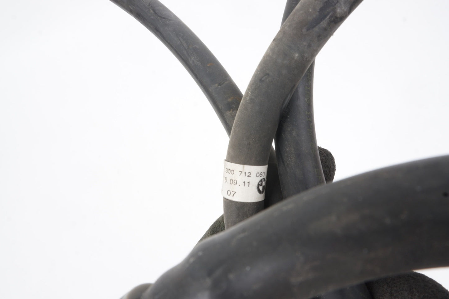 2009 - 2017 BMW  F06 F10 F12 535i 550i 650i 750i Headlight Washer Tank Hose OEM