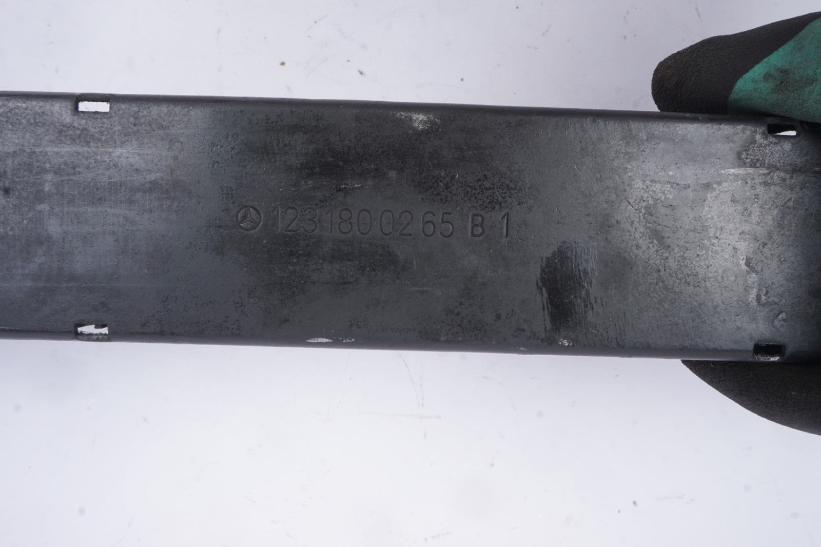 Oil Radiator Behr A1231800265 Compatible with Mercedes G W460 S W126 W123