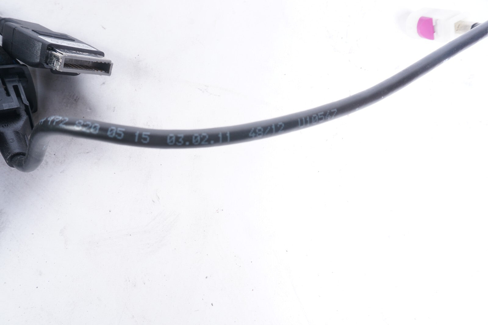 12-14 Mercedes C300 C250 C350 Music Interface iPod iPhone 30-Pin Cable OEM