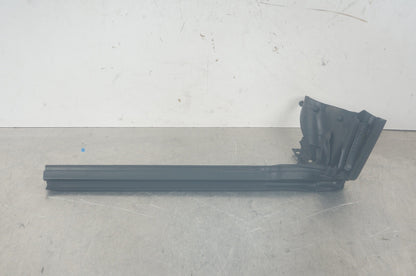 MERCEDES R231 SL-CLASS PASSENGER/RIGHT QUARTER VENT GLASS WINDOW WEATHER SEAL