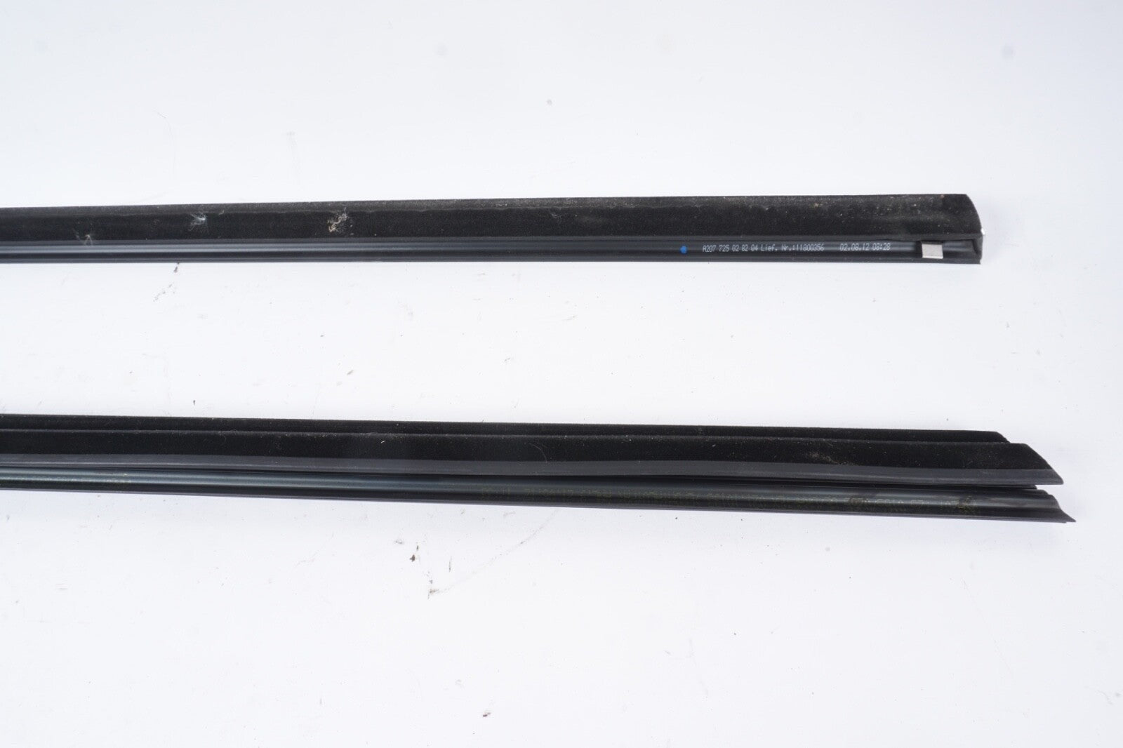 10-13 MERCEDES-BENZ E350 E550 COUPE FRONT RIGHT PASSENGER DOOR CHROME MOLDING