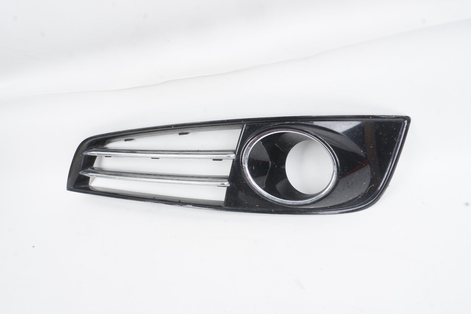 2011-2014 Audi Front Right Bumper Fog Grill Cover  4H0807679J OEM