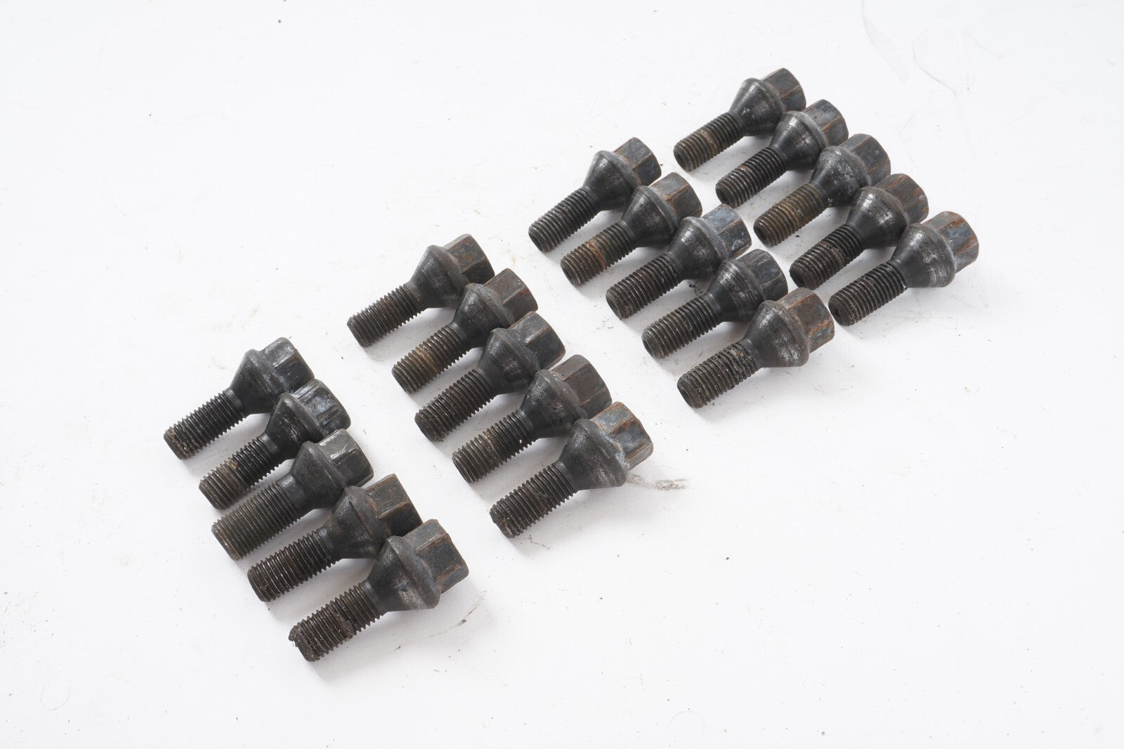 BMW 235 240 328 335 340 428 435 528 535 540 640 WHEEL LUG NUT NUTS SET of 20 OEM