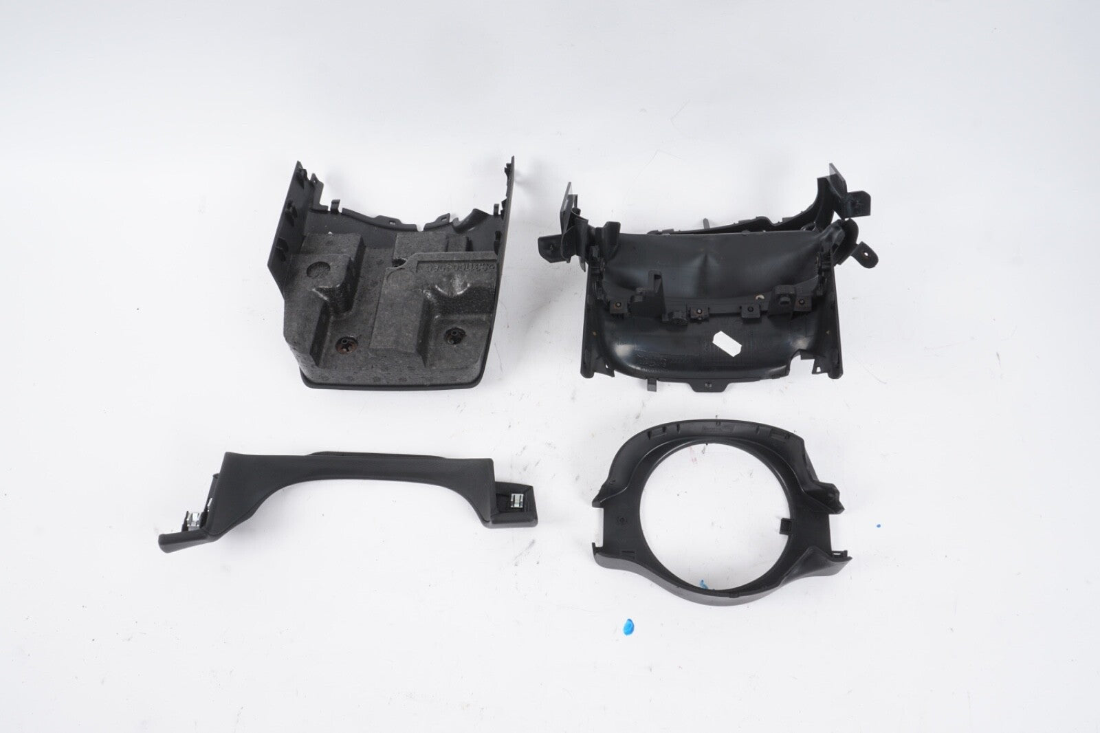 2014-2017 MASERATI GHIBLI S STEERING COLUMN COVER TRIM OEM