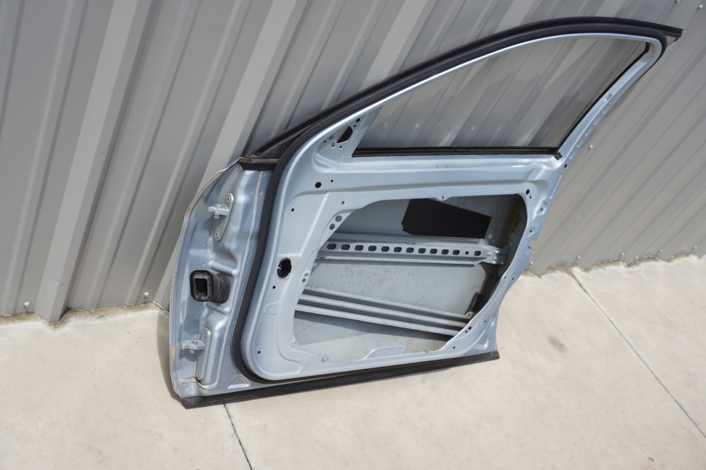 2010-16 Mercedes W212 E350 E550 E63 Front Door Shell Silver Right Passenger Side